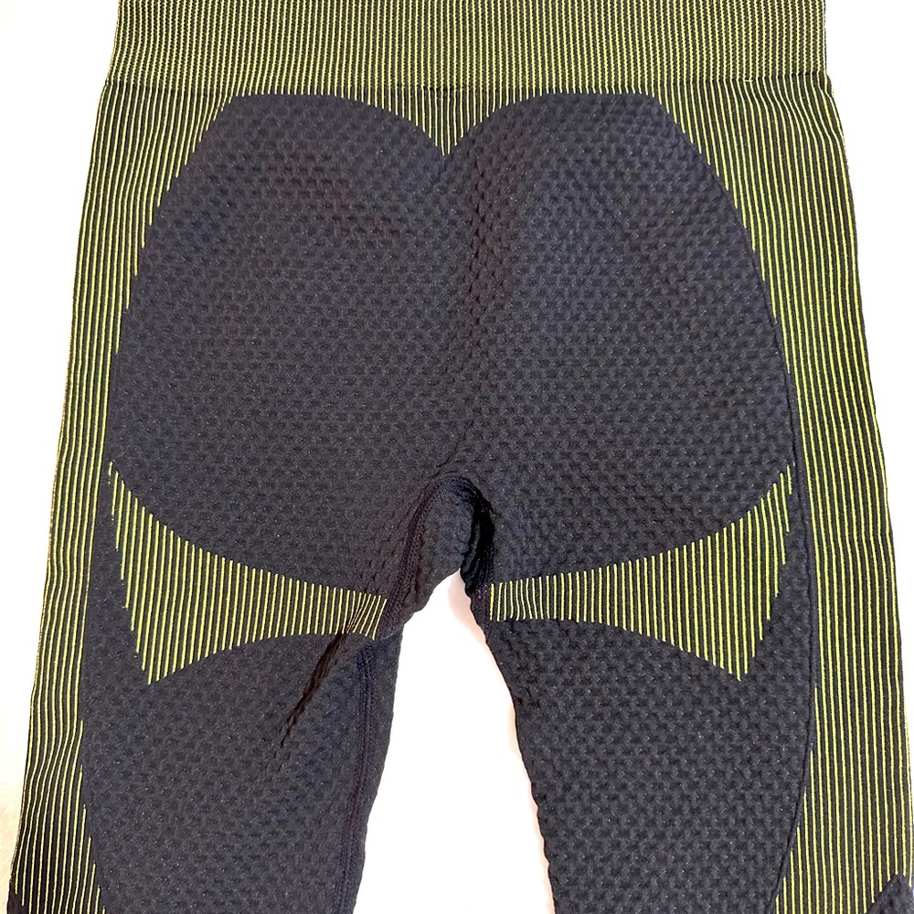 Textured leggings - Picture 2 of 5